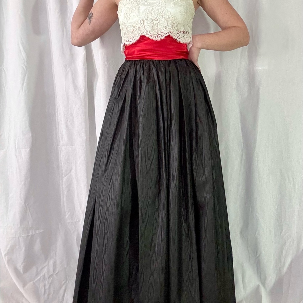 Elegant Black and Red Women's Skirt